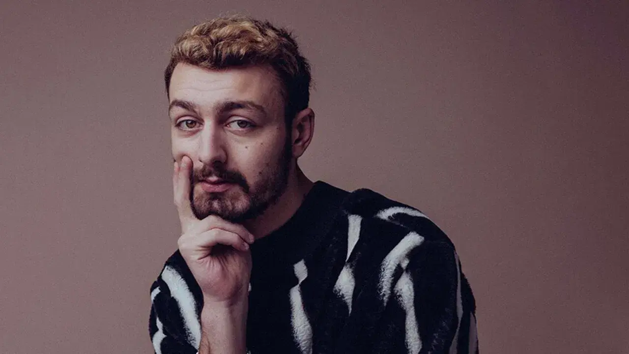 Roman Frayssinet : Alors