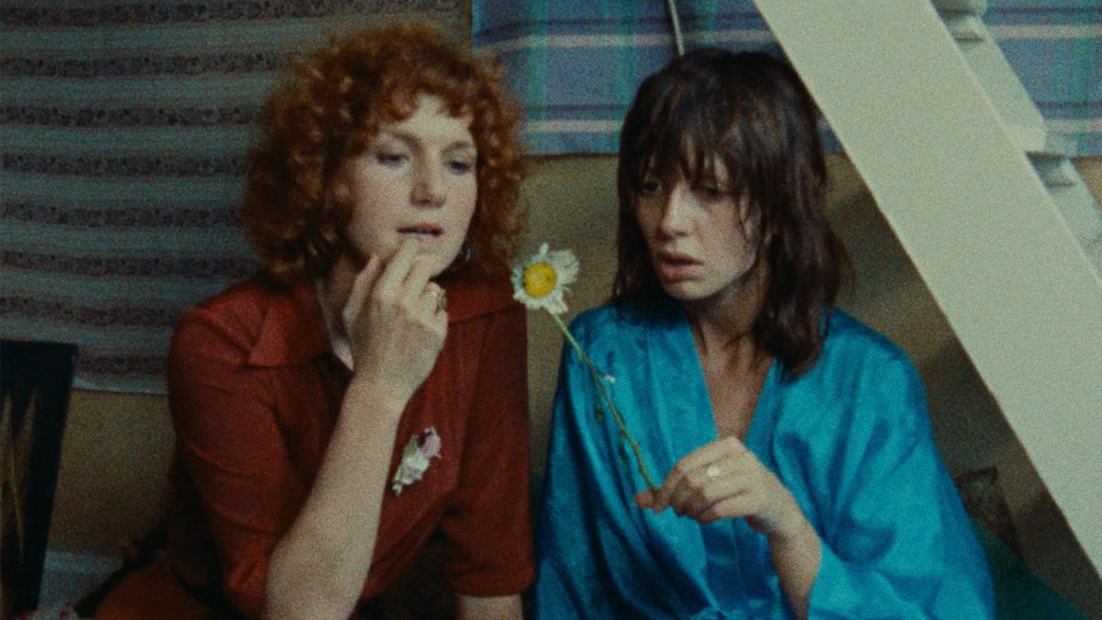 Céline e Julie Vão de Barco