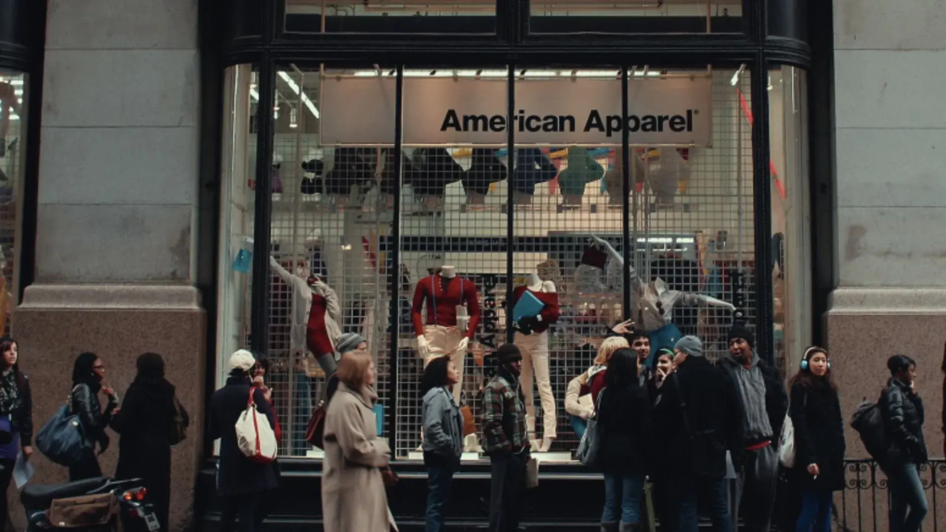Desastre Total: A Seita da American Apparel