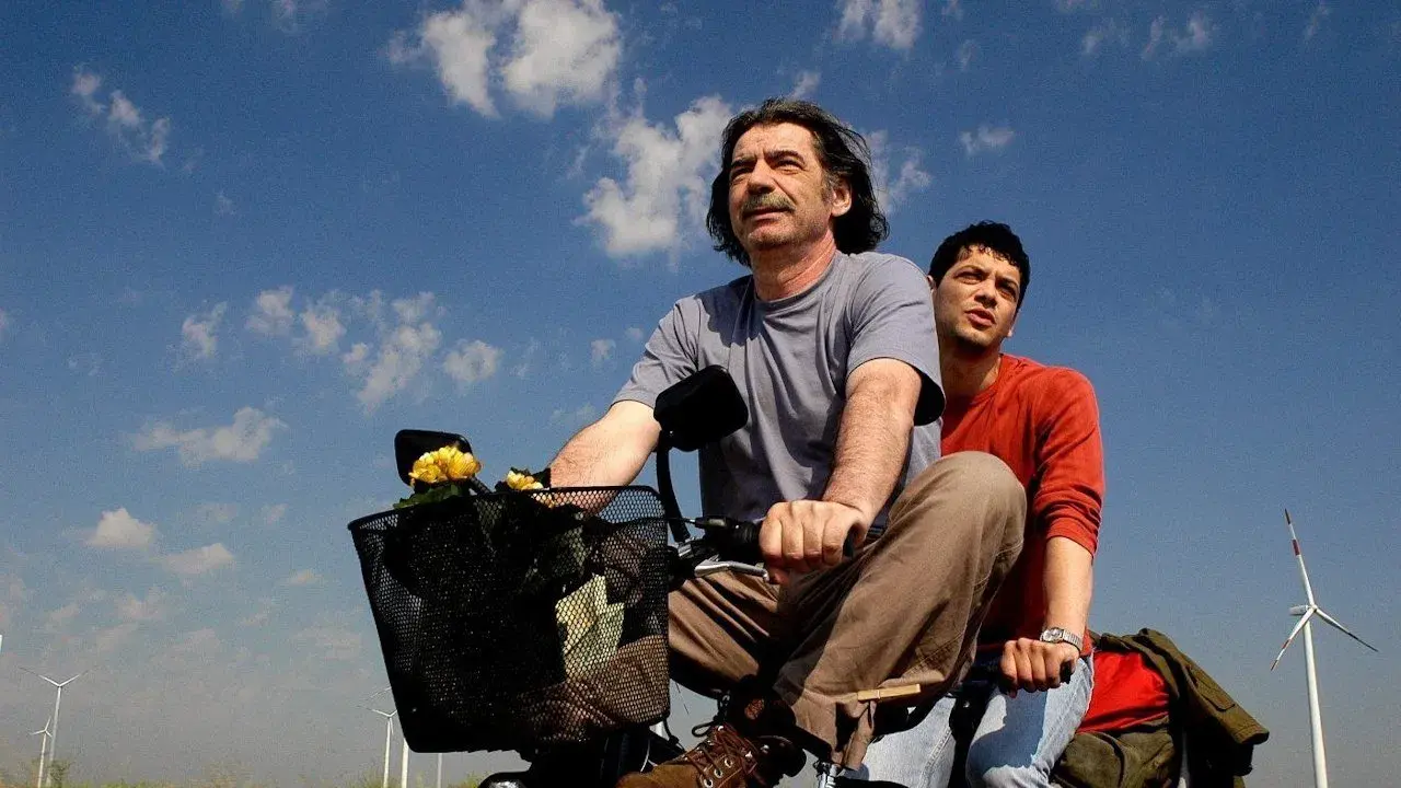 O Mundo é Grande e a Salvação Espreita ao Virar a Esquina