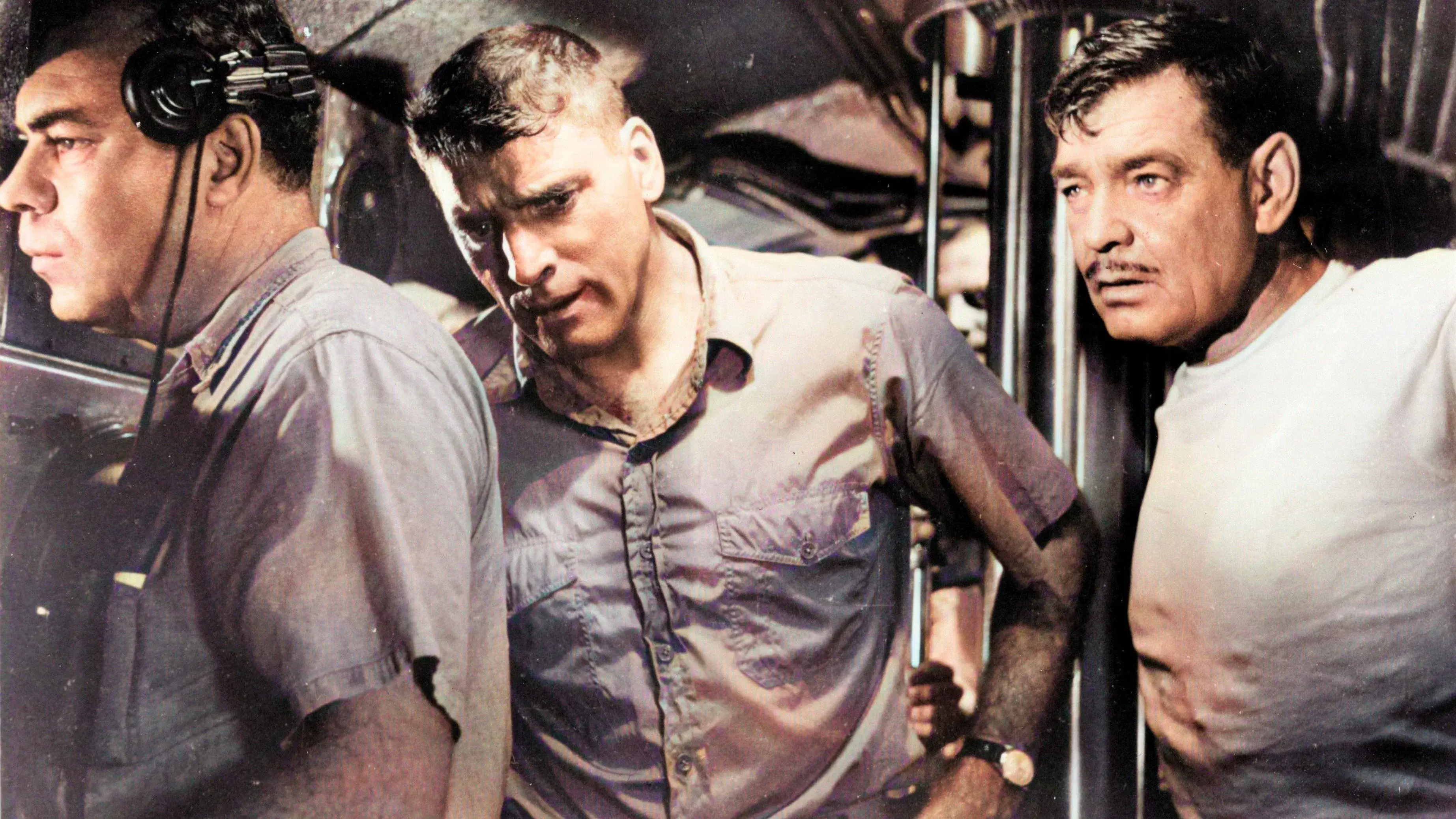 O Mar é Nosso Túmulo