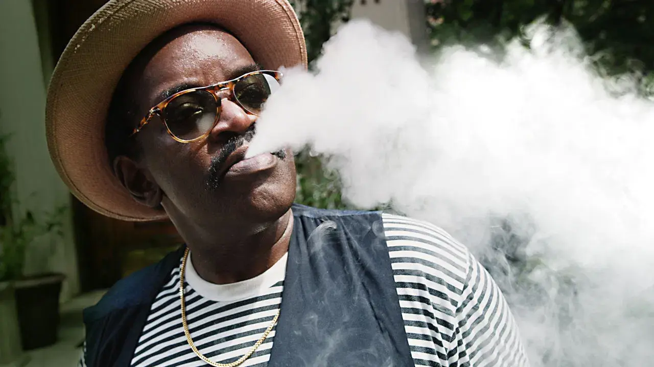 Baseado em Fatos Raciais