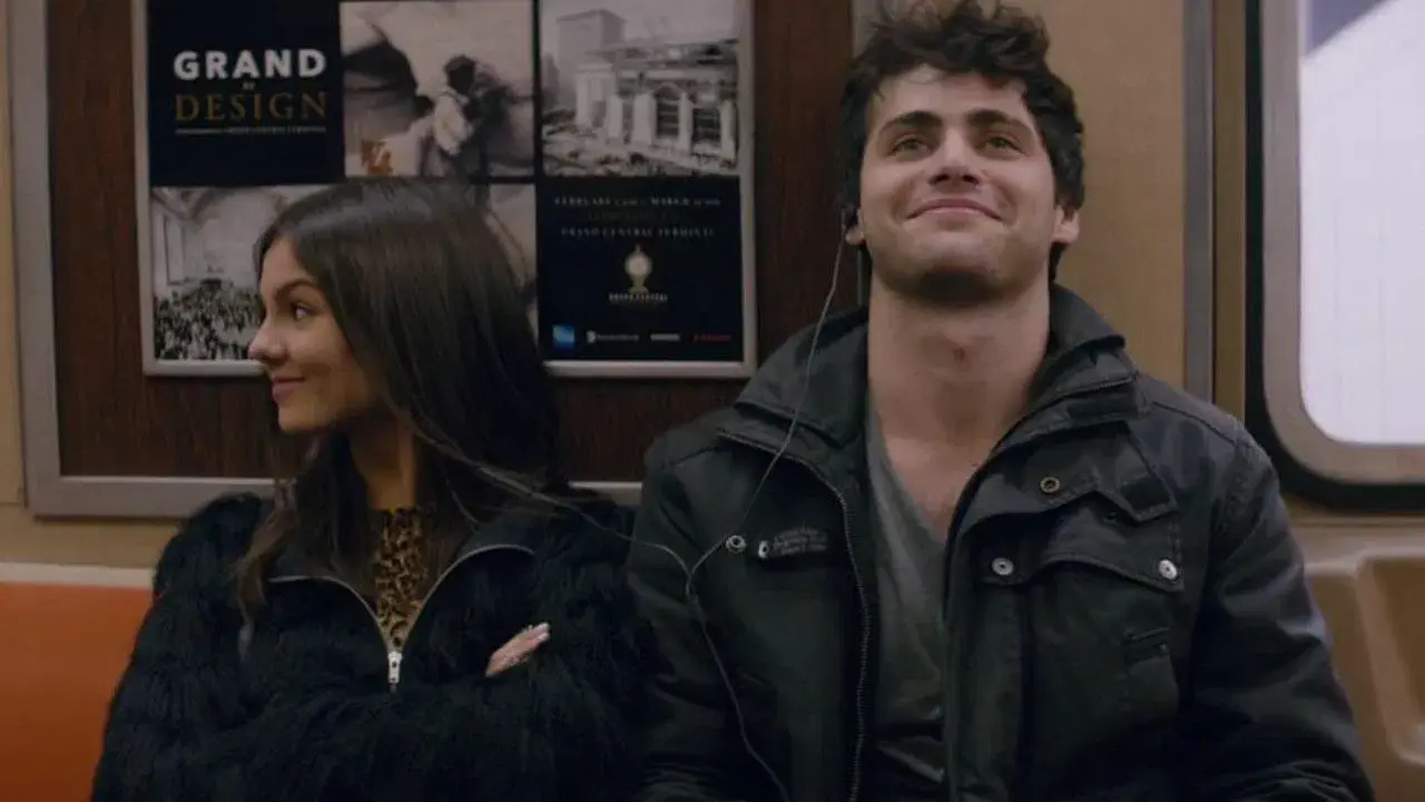 Naomi, Ely e a Lista de Não Beijos