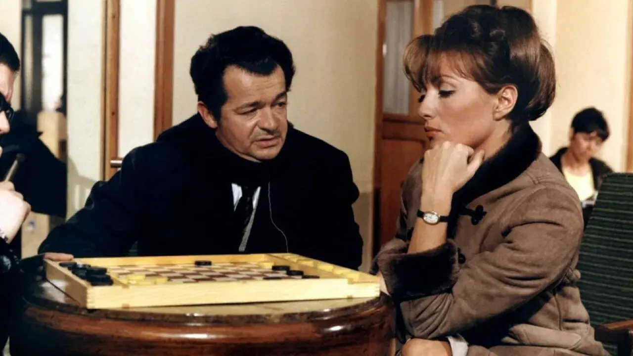 Marie Chantal contre Dr. Kha