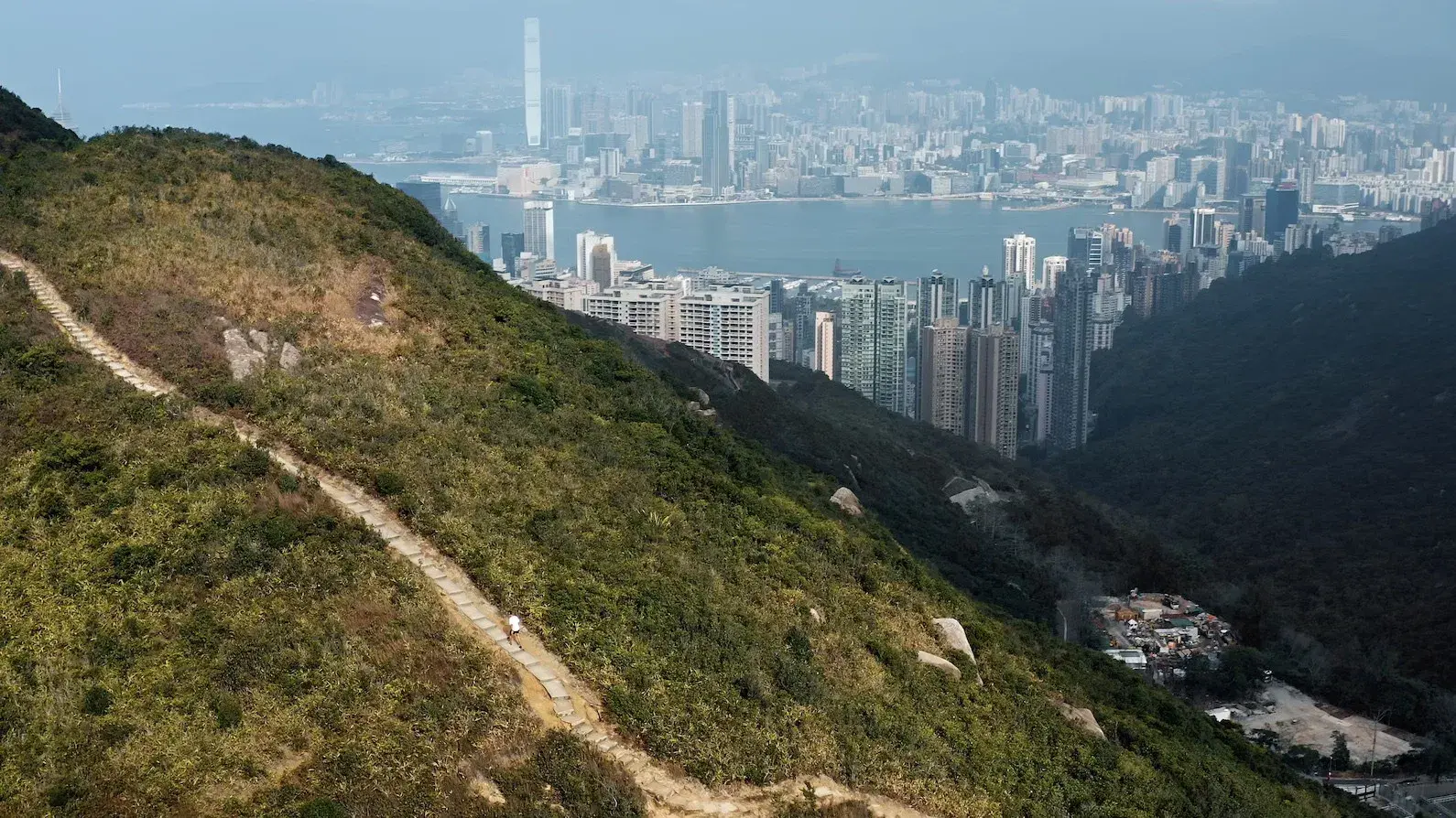 香港四徑大步走