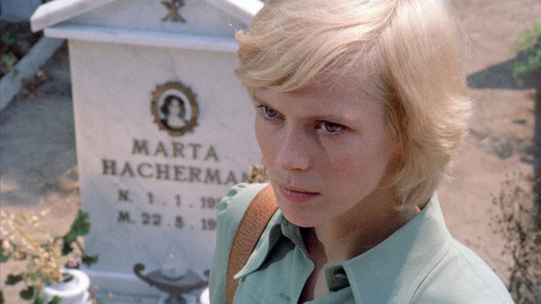 O Perfume da Senhora de Negro