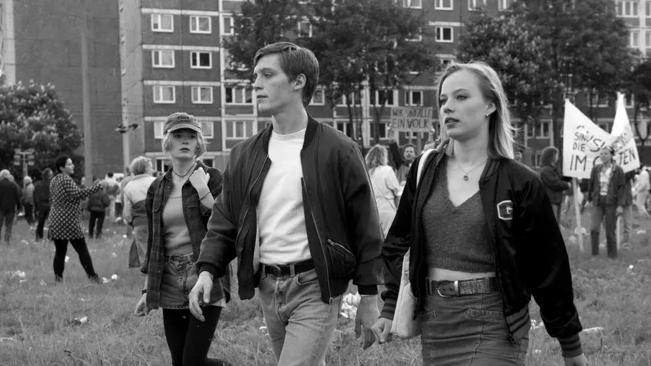 Nós Somos Jovens. Nós Somos Fortes.