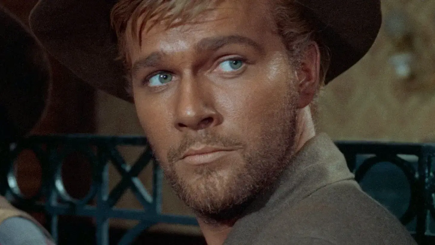 Django Atira Primeiro