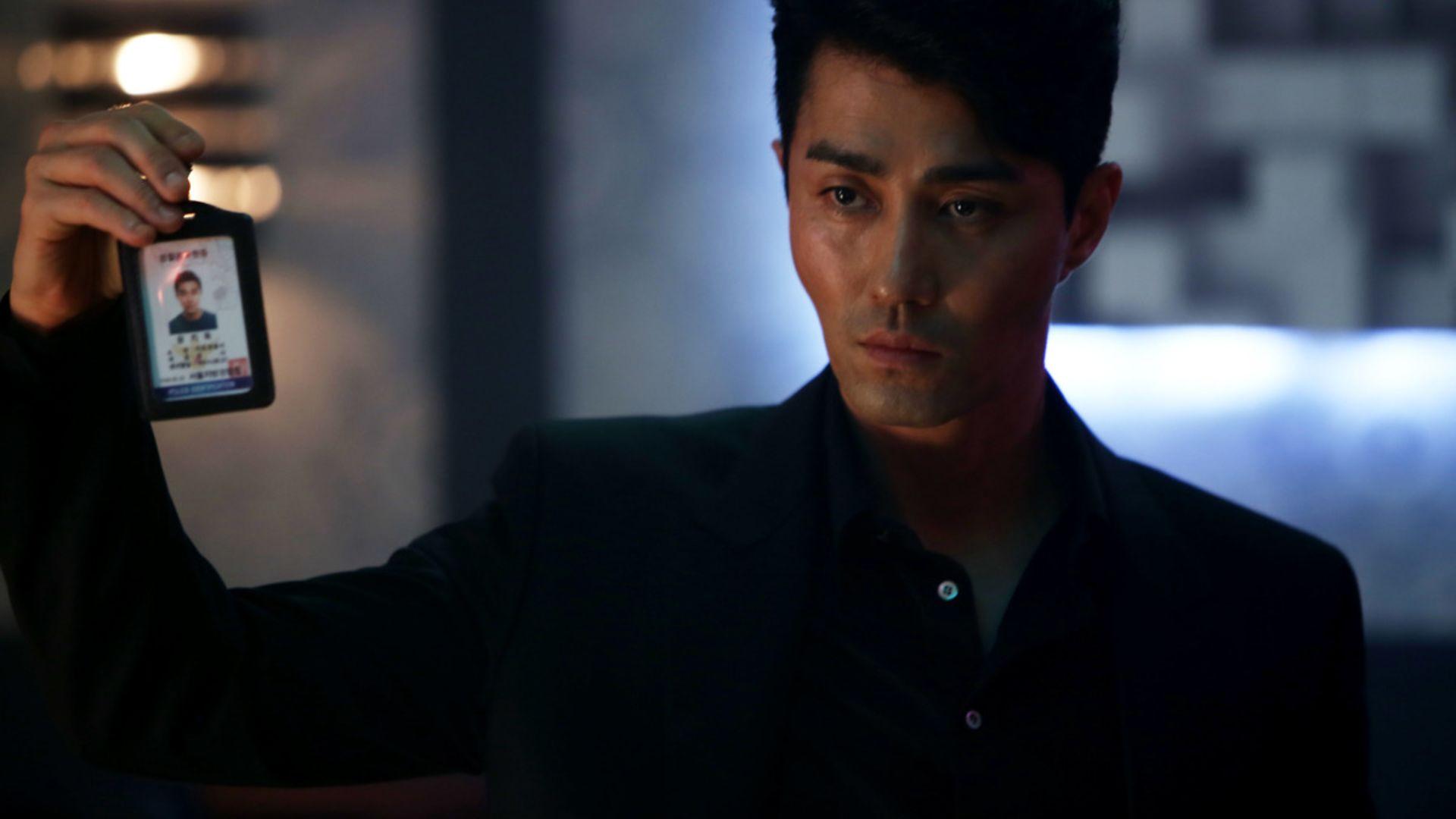 Entre a Lei e o salto alto