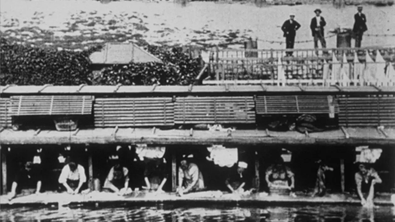 Laveuses sur la rivière