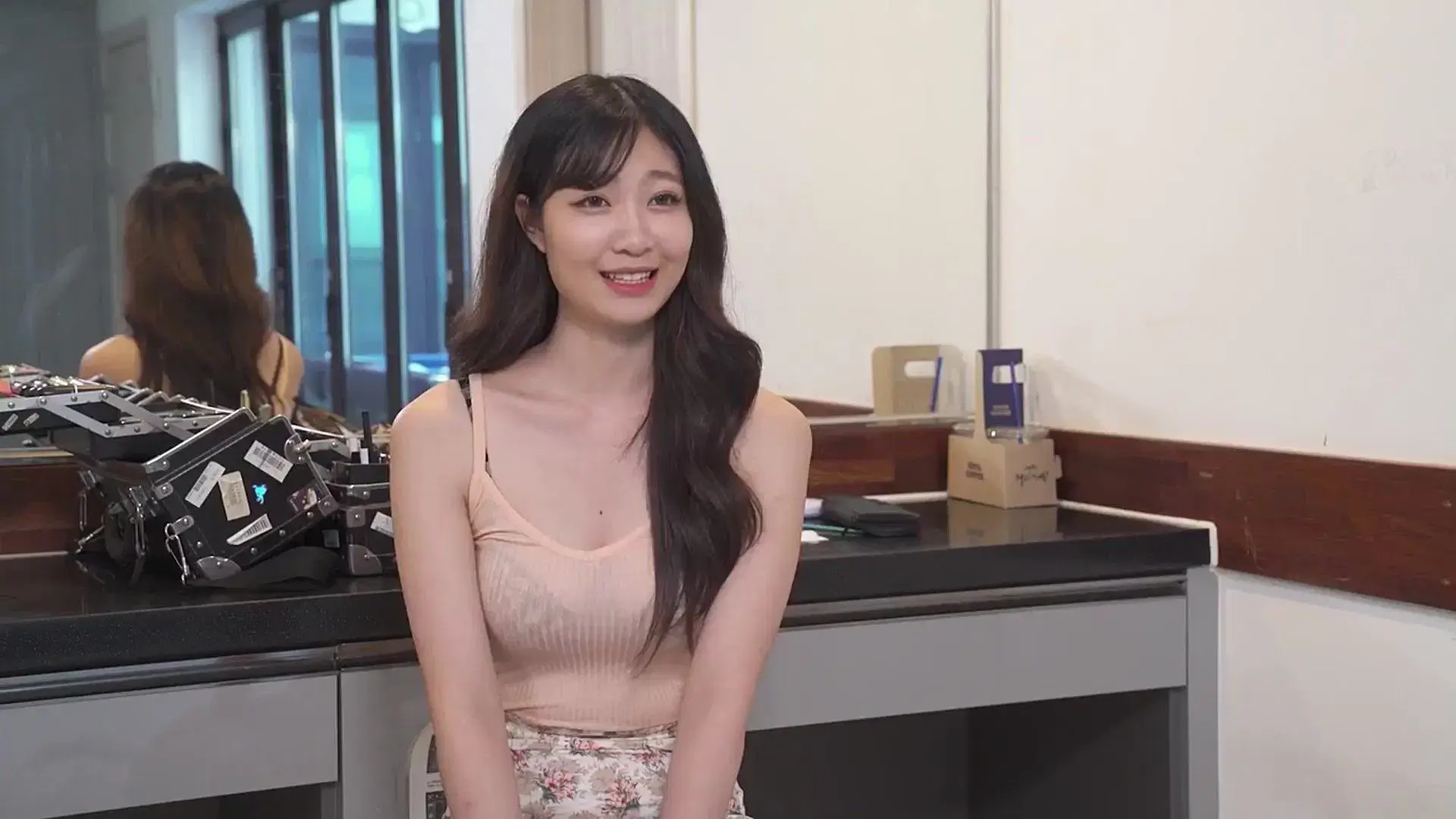 24살윤율의섹시한젖가슴