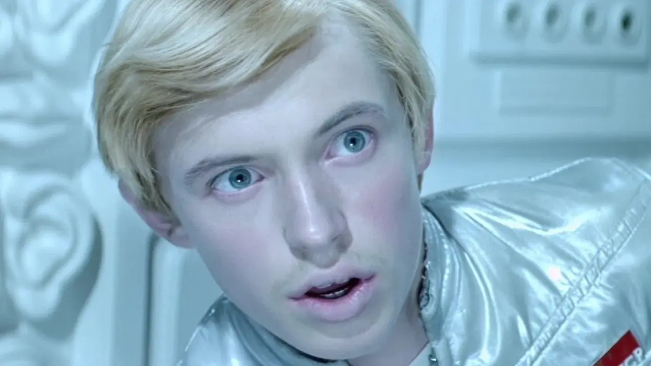 Отроки во Вселенной