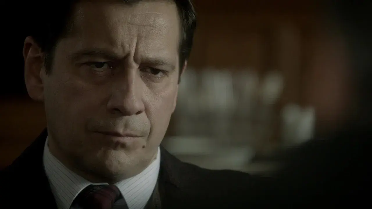 Simenon: As Escadas de Ferro