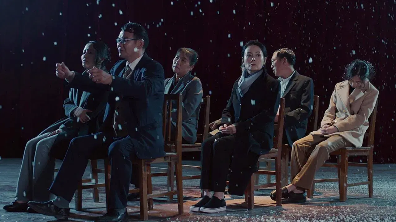 Um Cão Latindo Para a Lua