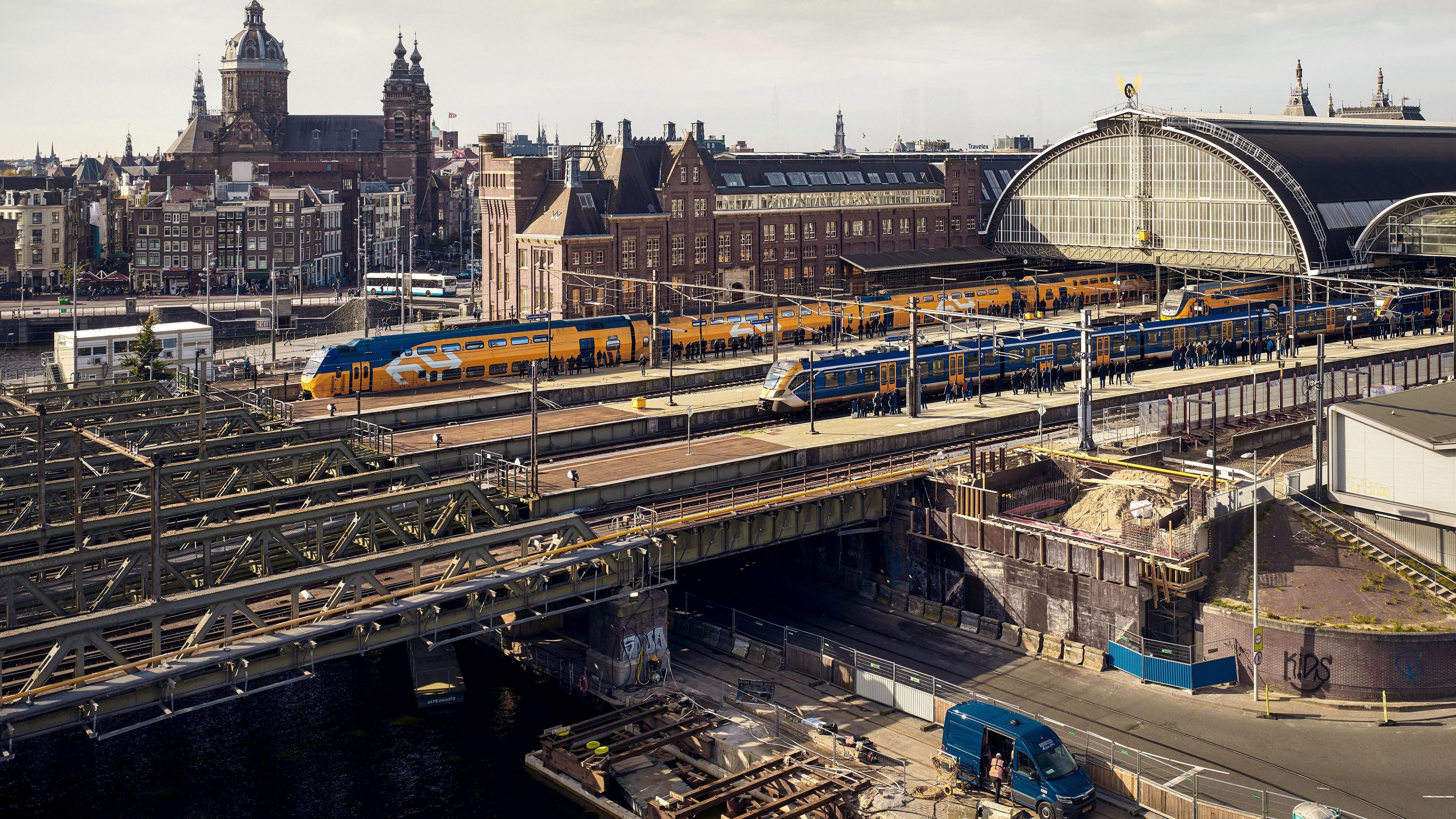 Amsterdam Central 24/7