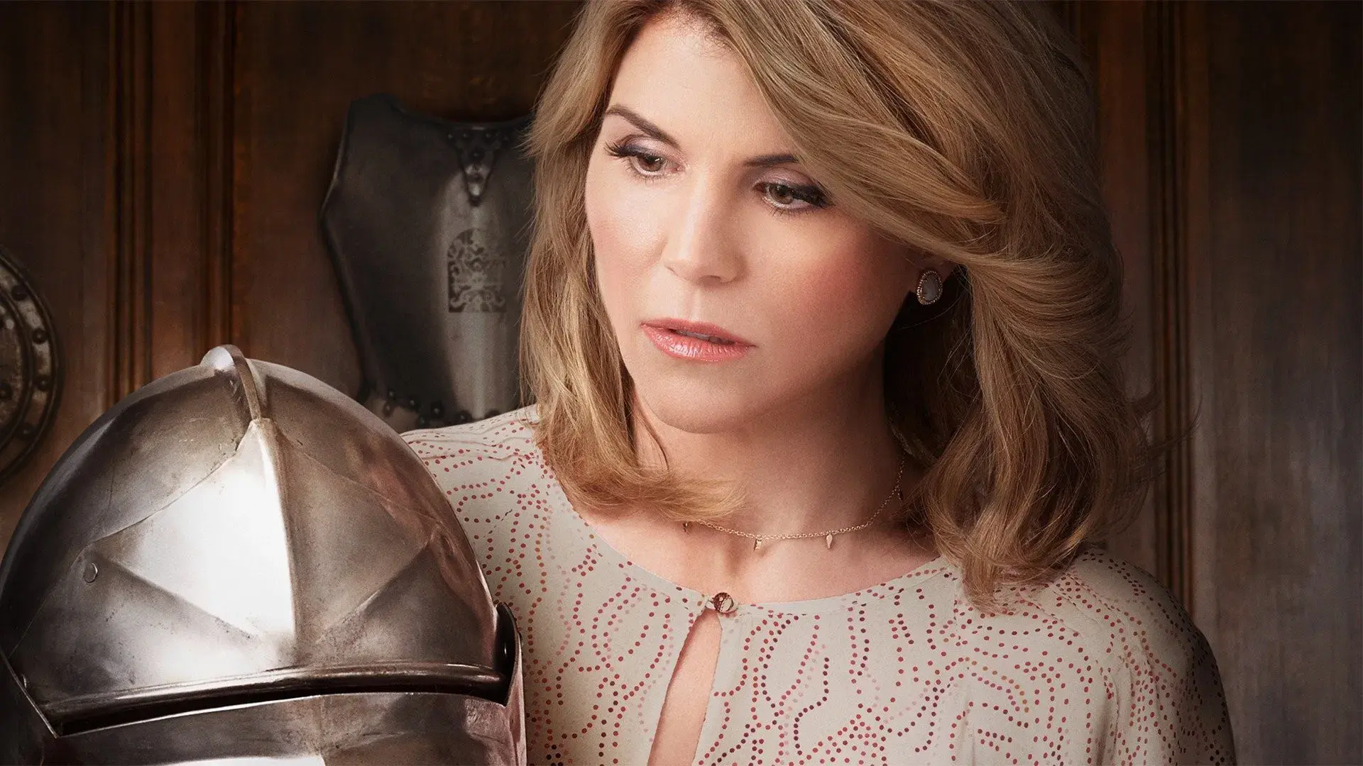 Mistério na Venda de Garagem: Armadura Mortal