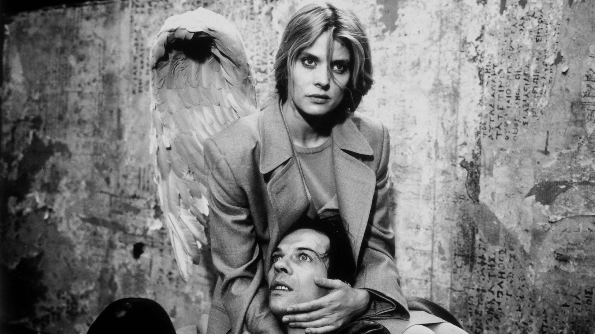 Tão Longe, Tão Perto