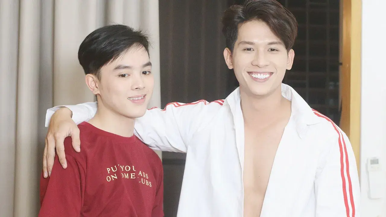 Chiếc Nhẫn Đi Lạc