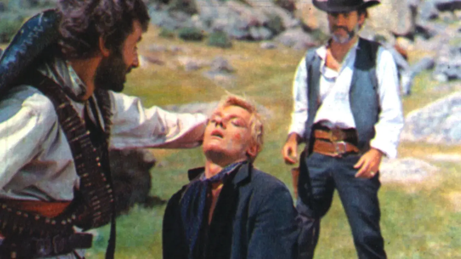 Uma Pistola Para Cem Caixões