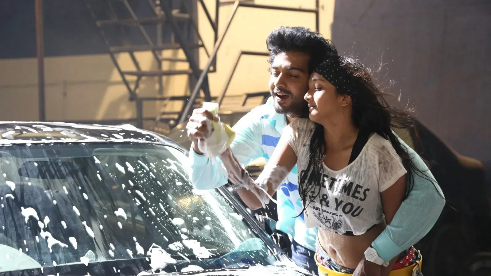 ஆயிரத்தில் இருவர்