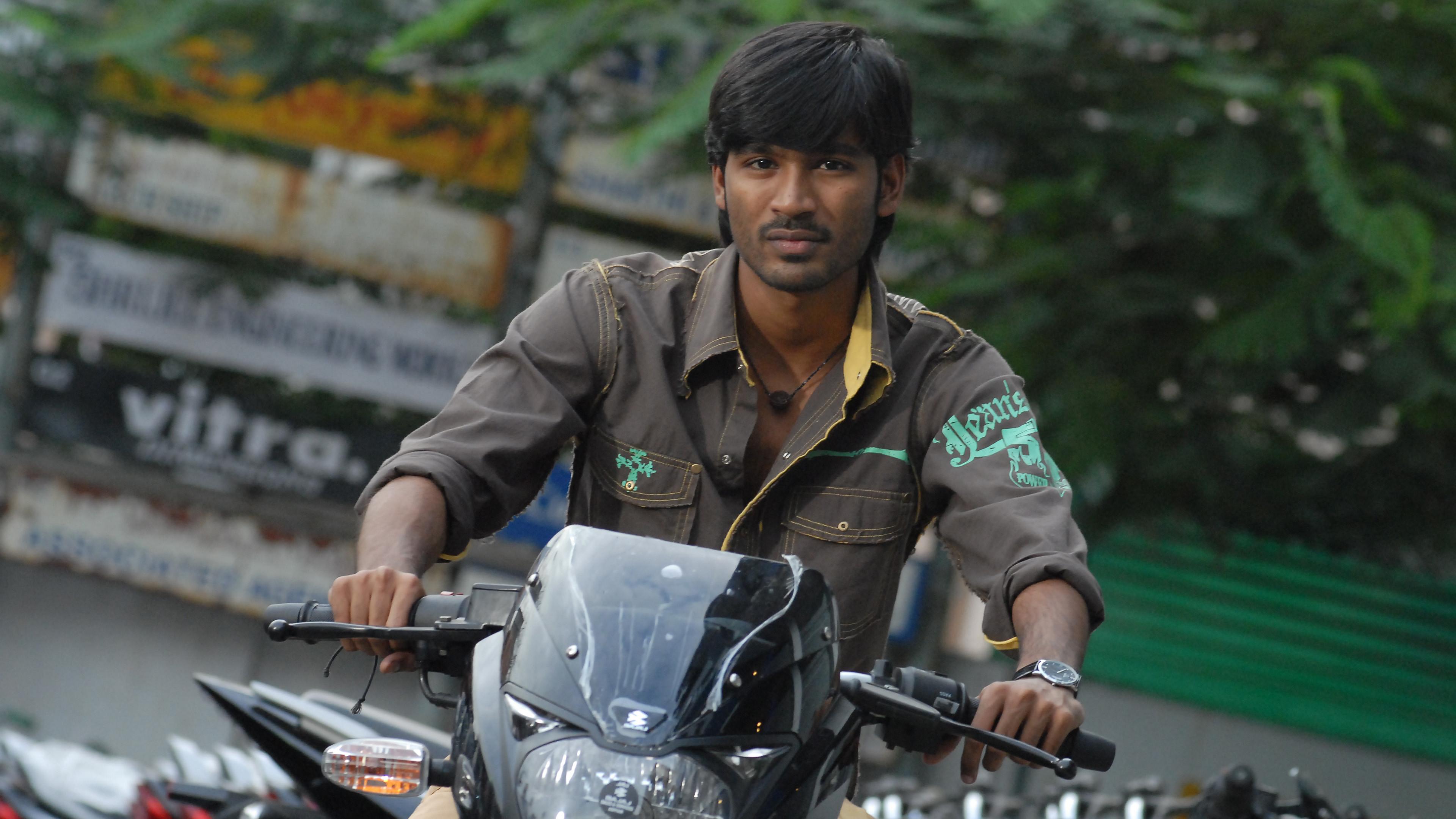 பொல்லாதவன்