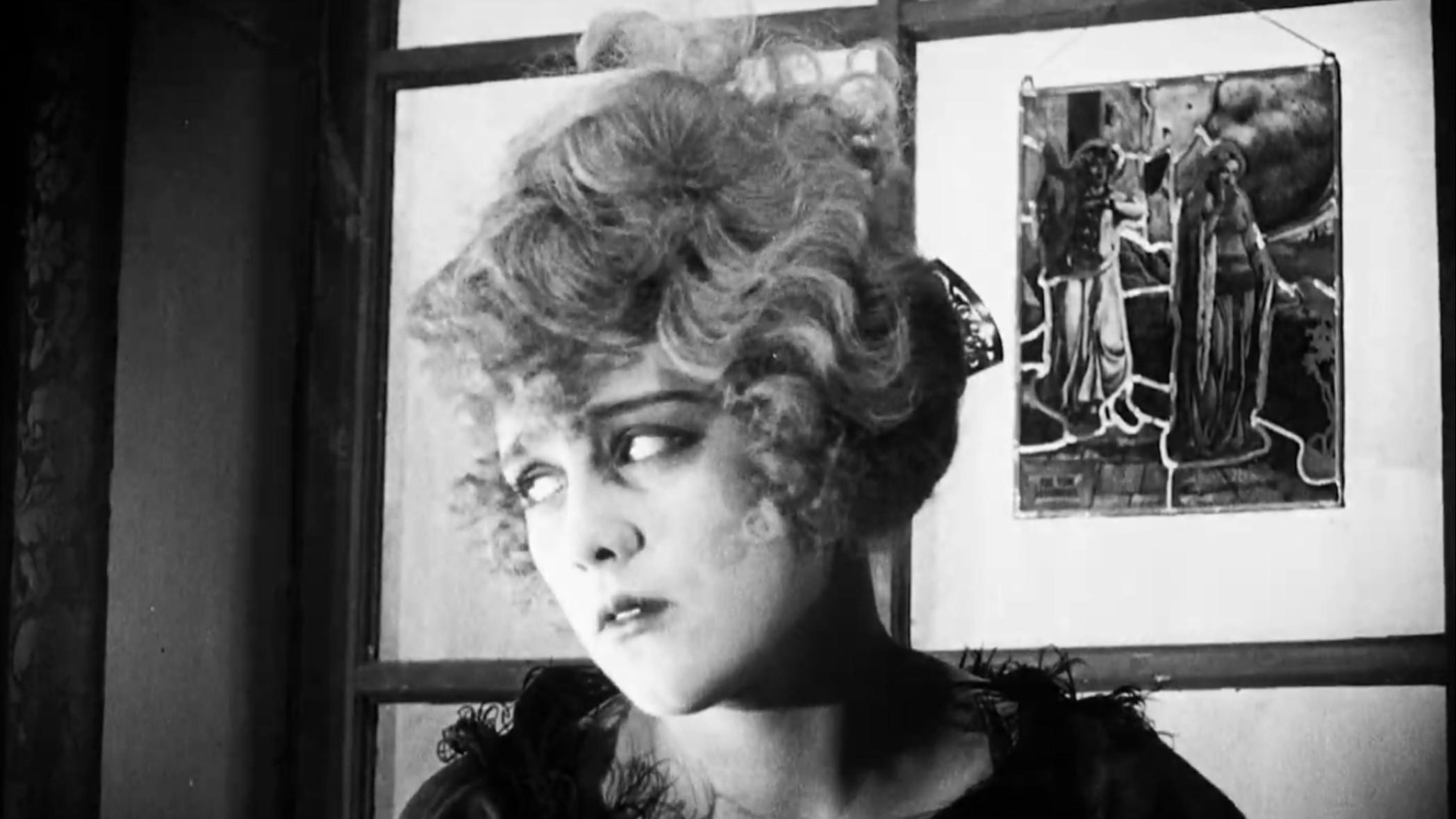 Příchozí z temnot