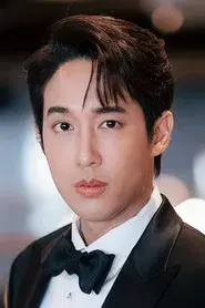 ธรรม์ธัช ธารินทร์ภิรมย์