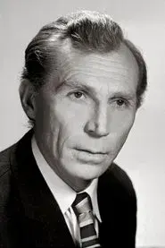 Иван Лапиков