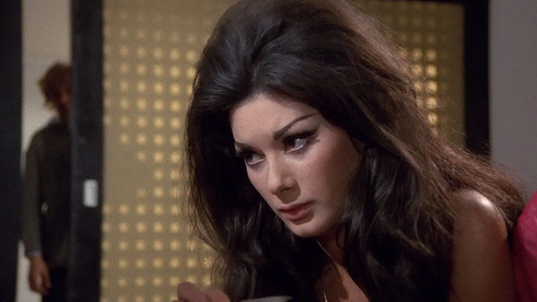 Cinco Bonecas pela Lua de Agosto