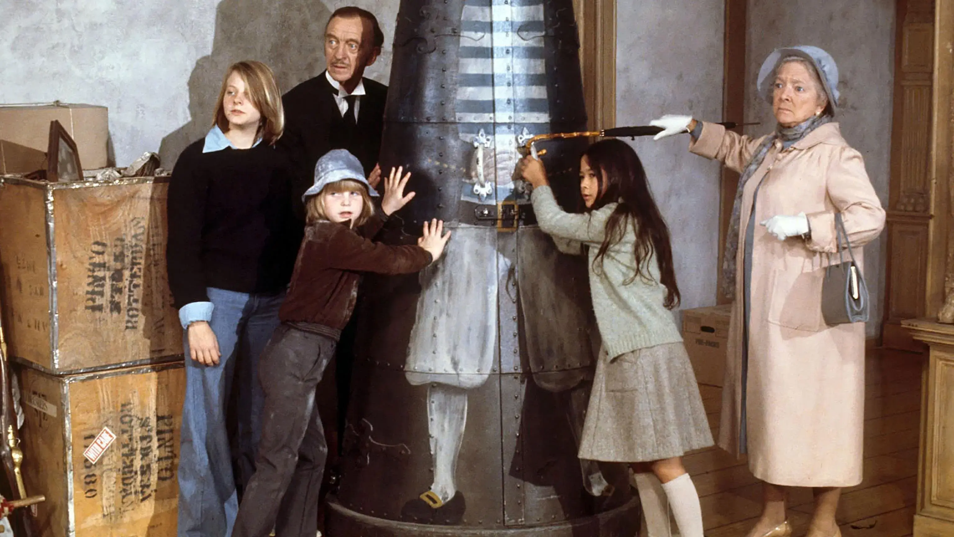 Candleshoe, O Segredo da Mansão