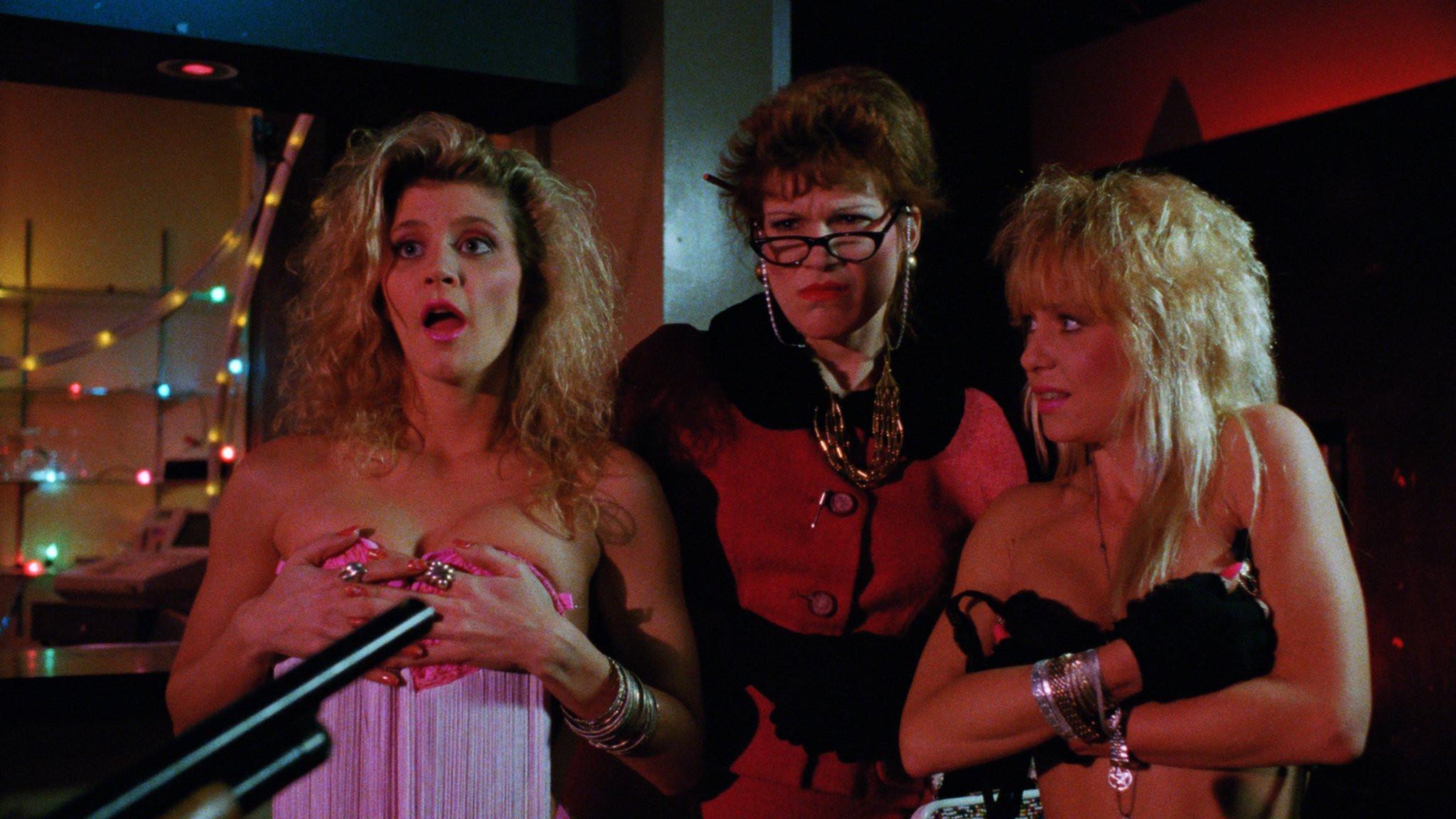 Loucademia de Polícia Feminina 2