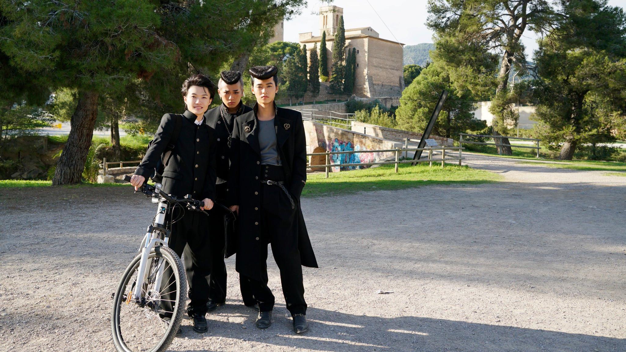 JoJo's Bizarre Adventure: Diamond is Unbreakable - Chapter 1