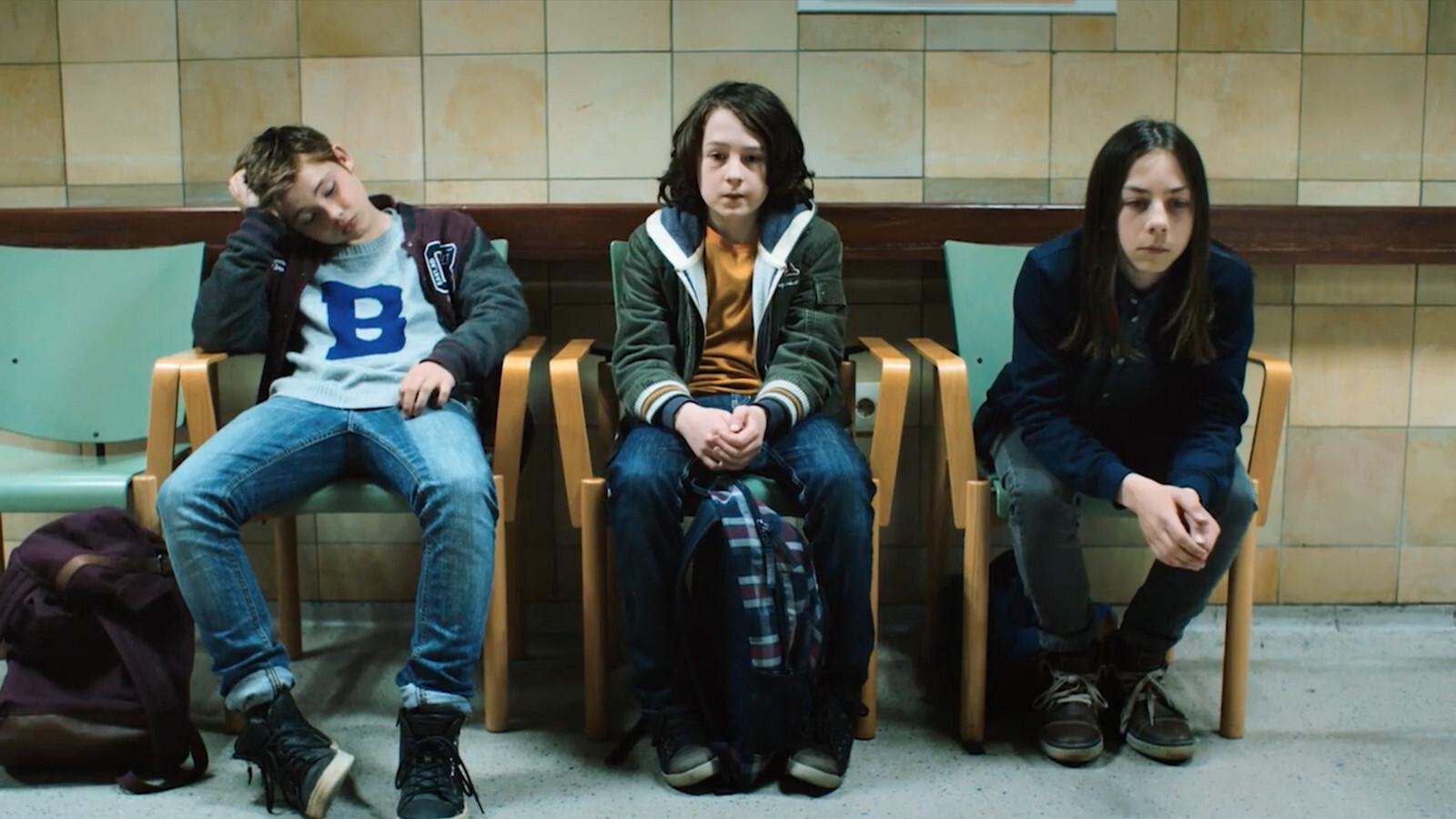 Simon sagt Auf Wiedersehen zu seiner Vorhaut