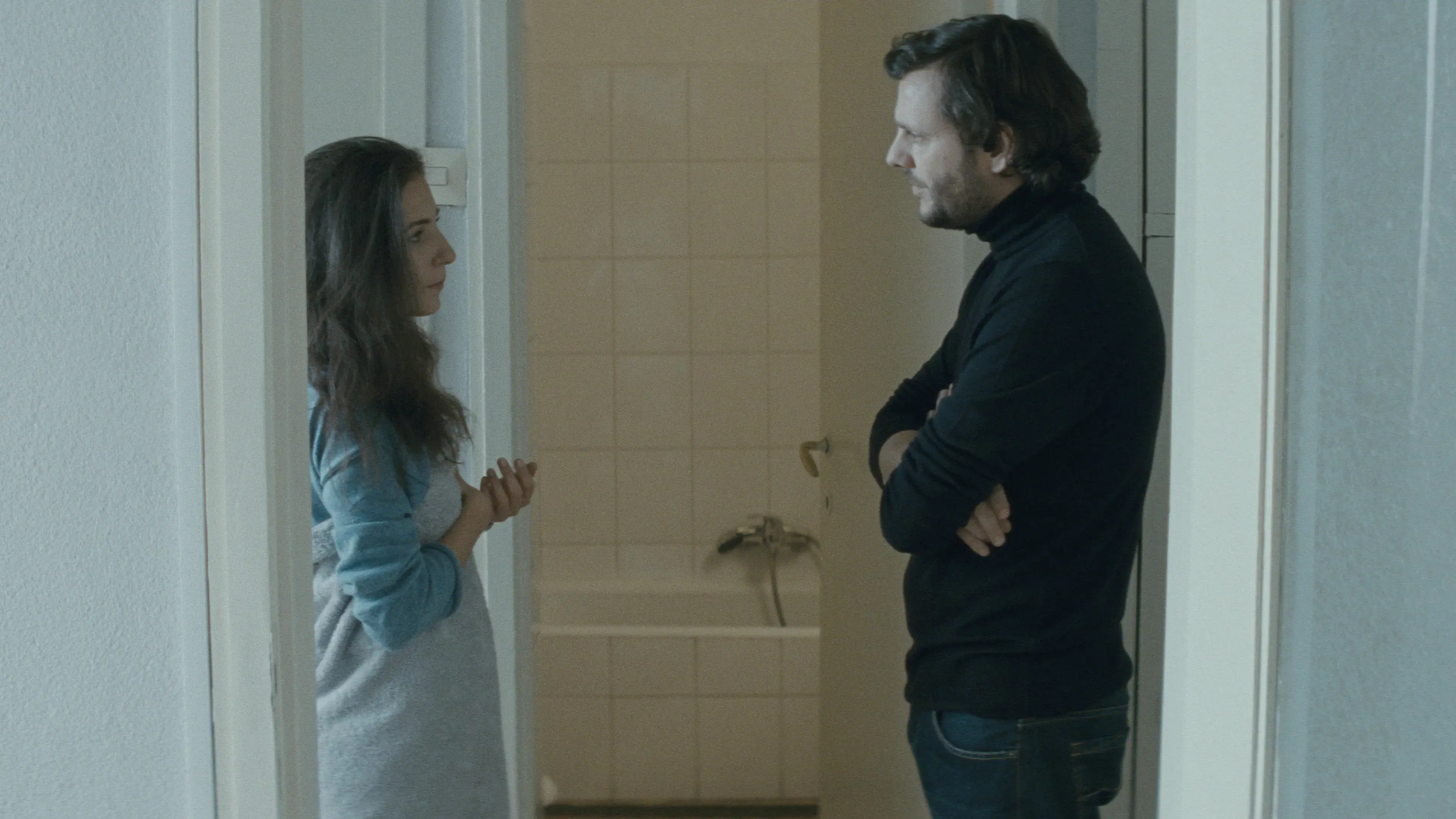 Când se lasa seara peste Bucuresti sau metabolism