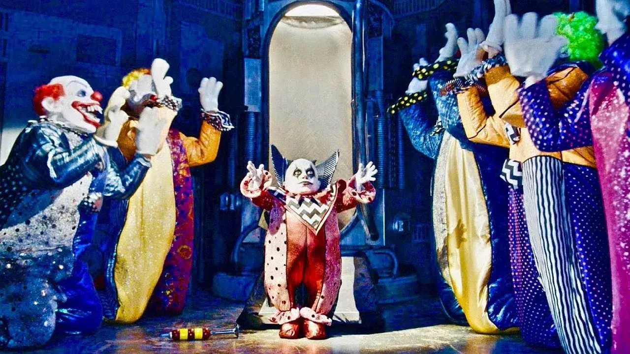 Aliens, Clowns & Geeks