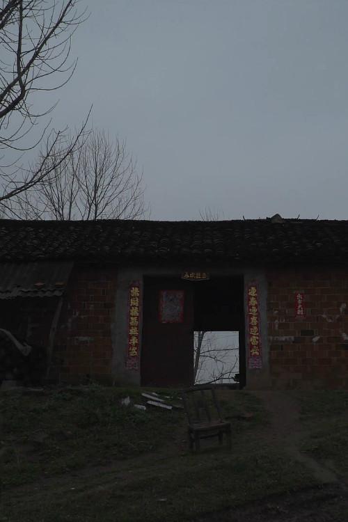 自画像:47公里斯芬克斯